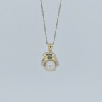 14k Yellow Gold Pearl Pendant With Diamond Accents