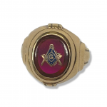 10K Yellow Gold Red Stone Fashion Ring with Masonic Crest Ring Size 8.5