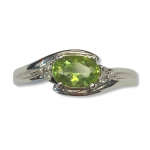 10K White Gold Peridot Fashion Ring with Diamond Accents Size7
